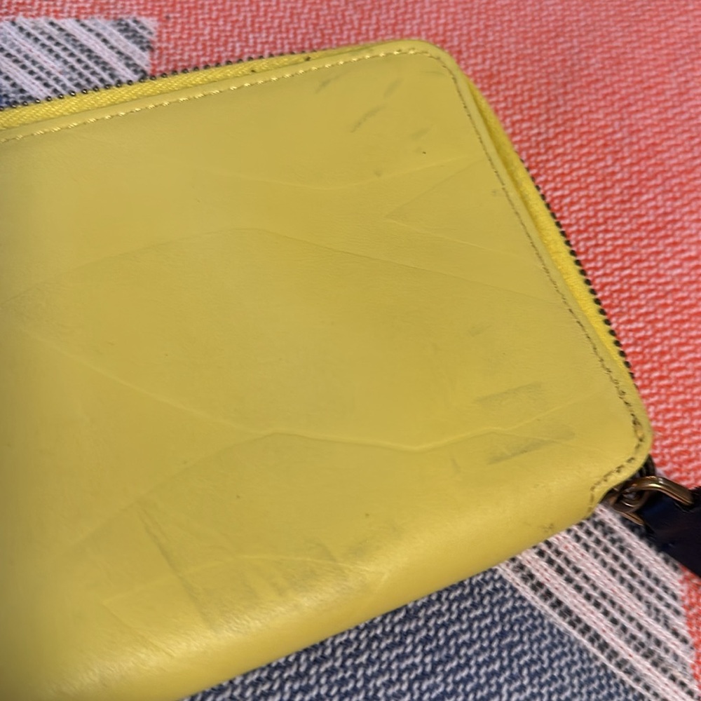 100% Authentic Marni continental zip wallet - Picture 4 of 5